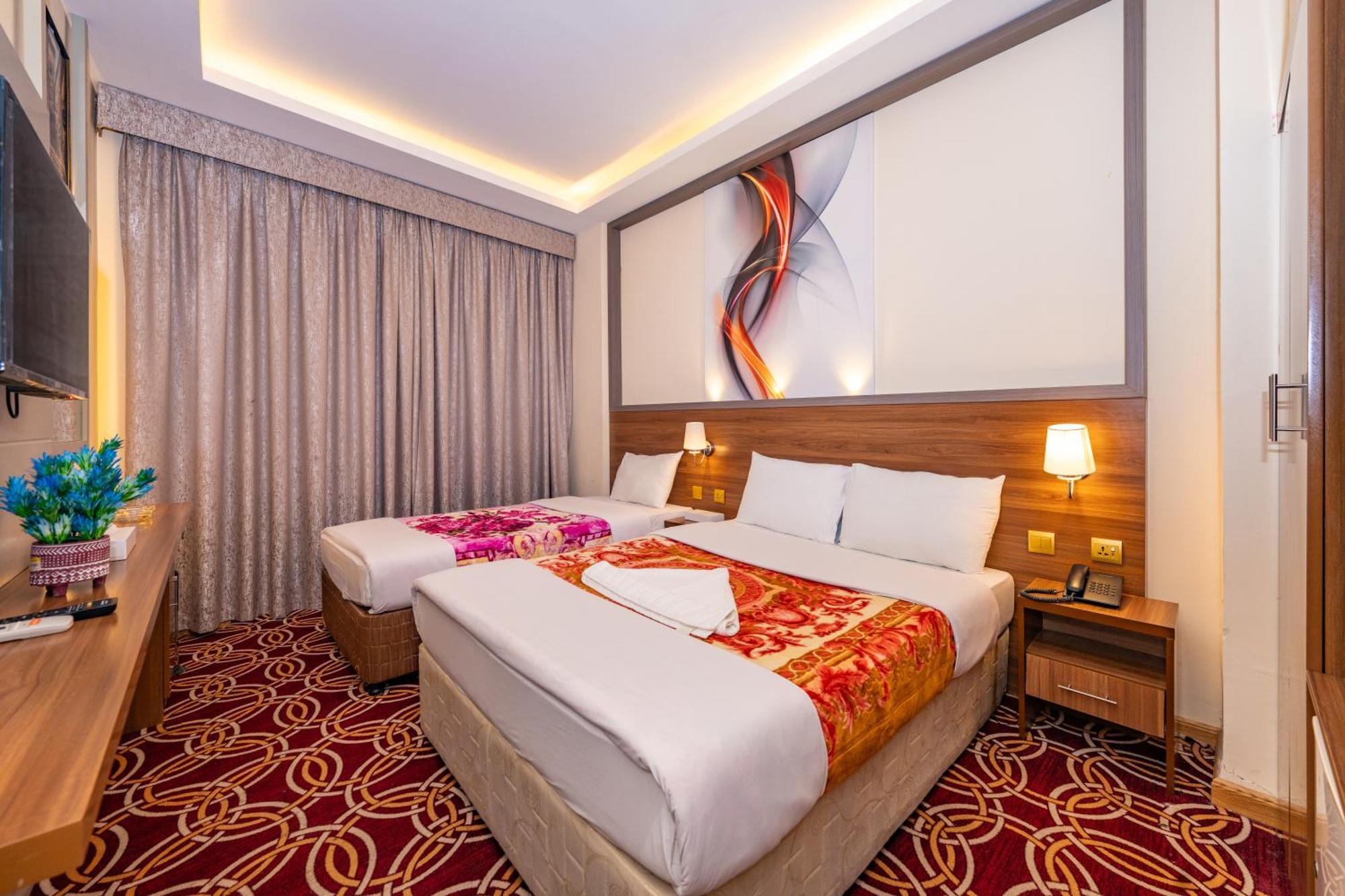 Tanha Hotel Dubaï Extérieur photo