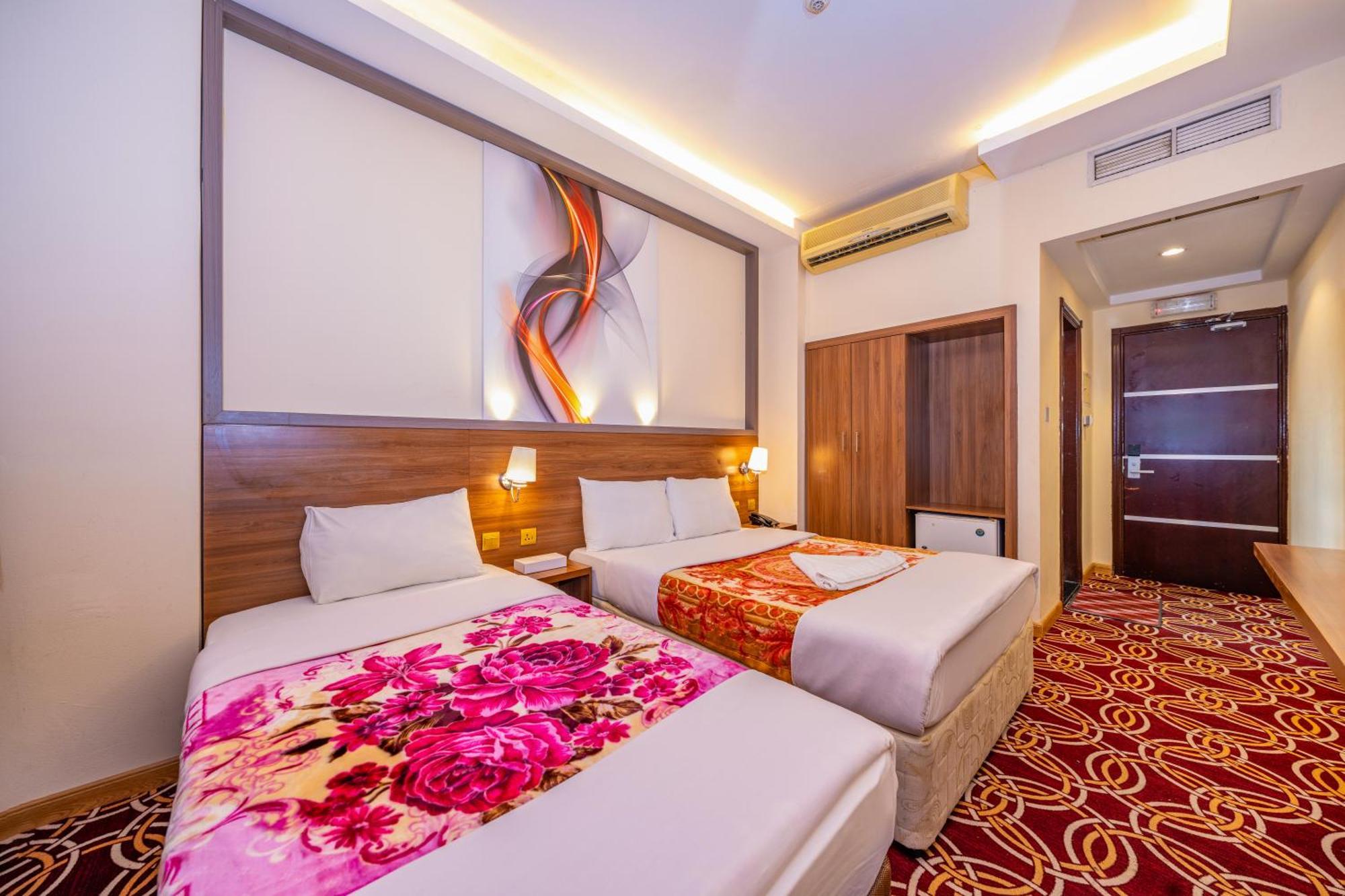 Tanha Hotel Dubaï Extérieur photo