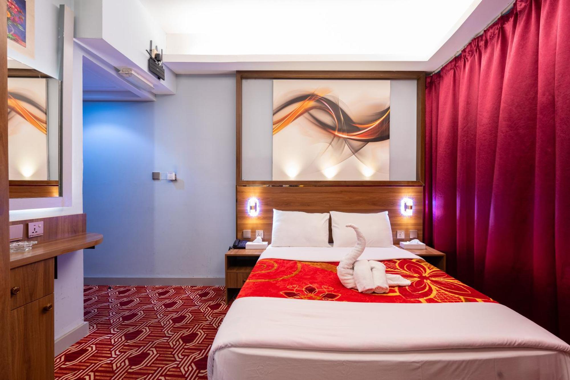 Tanha Hotel Dubaï Extérieur photo